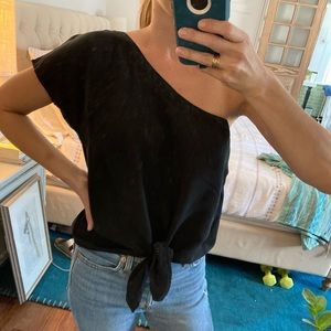 Bella Dahl Black One Shoulder Tie Top